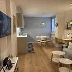 Urban Cocoon דירה